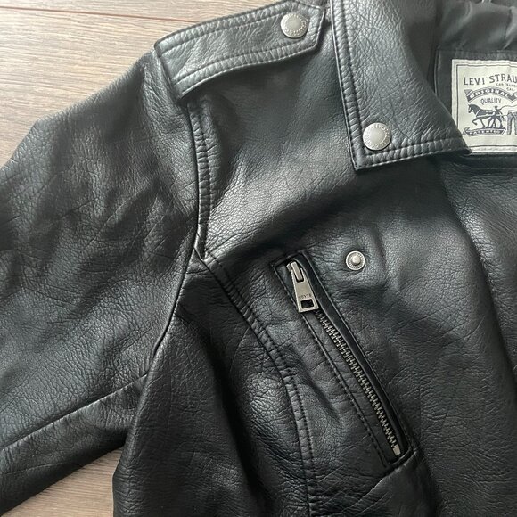 LEVI STRAUSS CLASSIC FAUX LEATHER ASYMMETRICAL MOTO JACKET - BLACK - Picture 6 of 10